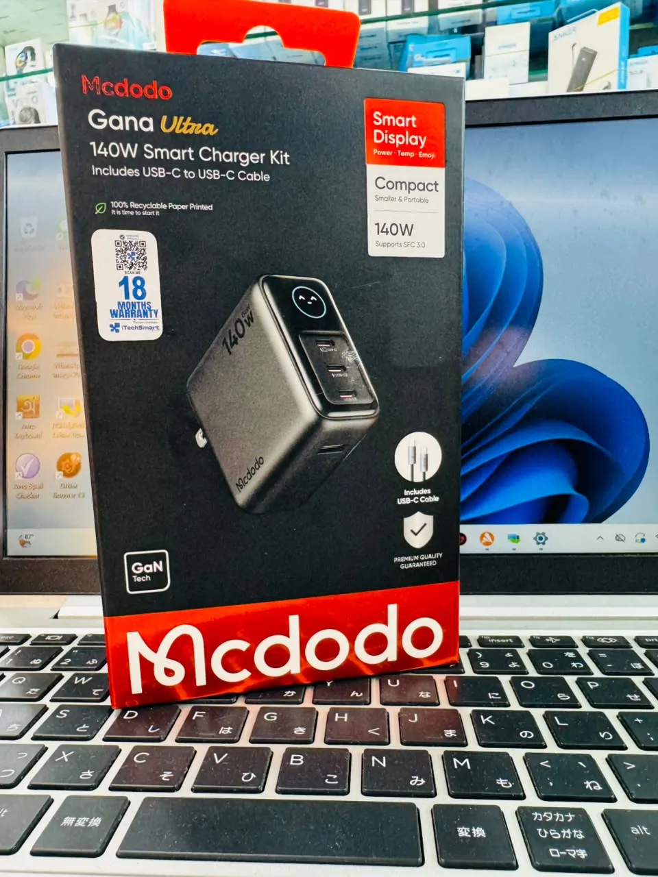 Mcdodo Gana Ultra 140W Smart Colour Display Fast Charging Power Adapter with Cable + Tripple Output Ports(CH-6660)